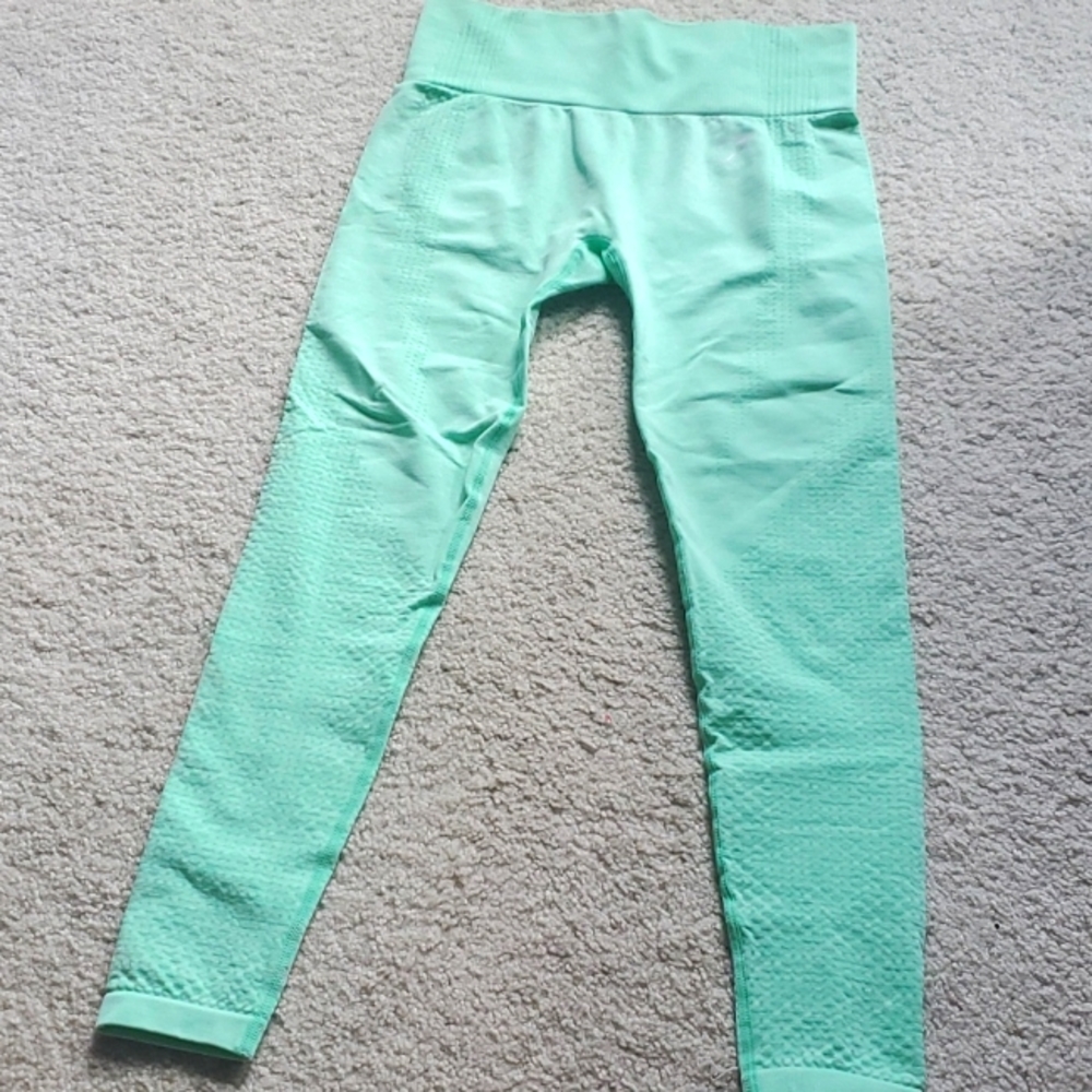 small gymshark seamless leggings
